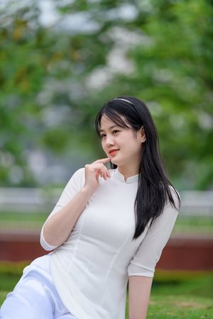 19岁女学生胸罩内摸起来有点小疙瘩