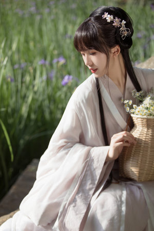 我女朋友的妈妈ID和什么有关